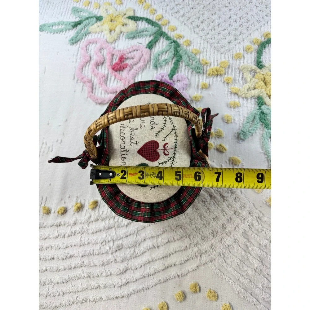 Valorie's Folk Art Applique Wicker Basket Friends Are The Best Decorations Plaid
